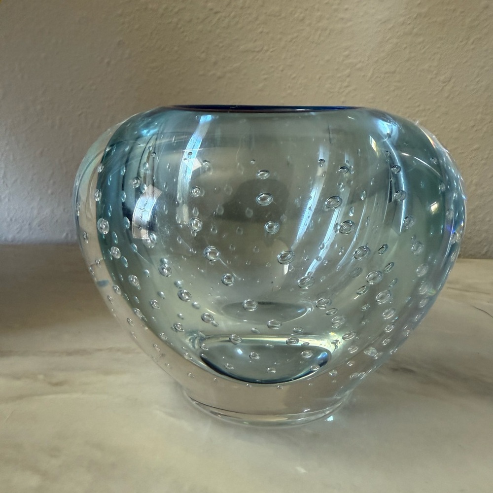 Waterford " Sea Mist " Crystal "Evolutions" Art Glass Vase Blue with Bullicante